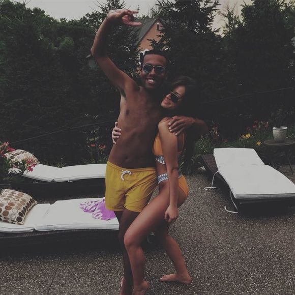 Meet your Posher, Isabelle - Picture 1 of 1